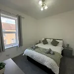 Bolton Terrace - 2 Bedrooms - Sleeps 4 Διαμέρισμα *