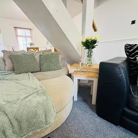 Bolton Terrace - 2 Bedrooms - Sleeps 4 Workington