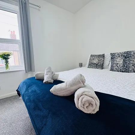 Bolton Terrace - 2 Bedrooms - Sleeps 4