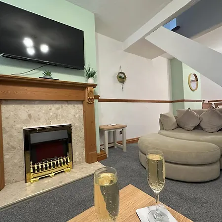 Bolton Terrace - 2 Bedrooms - Sleeps 4 아파트 워킹턴